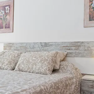 Real Seaside Apartment Marbella